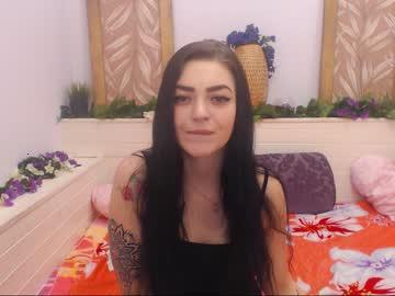 emilia_turner chaturbate