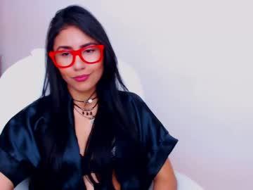 emilly_loveer chaturbate