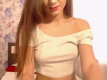 emily_kisses chaturbate