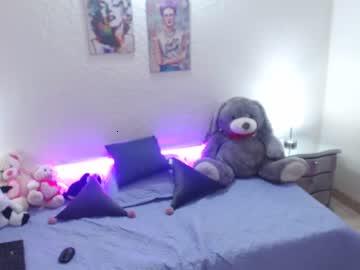 emilysquirt chaturbate