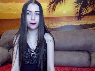 EmyliyaXo4U bongacams