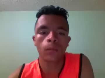 estiiven_18 chaturbate