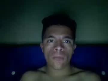 estiiven_18 chaturbate