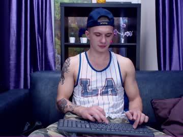 estonian_showman chaturbate