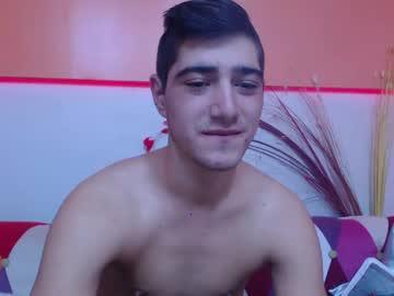 extrabigdickk chaturbate