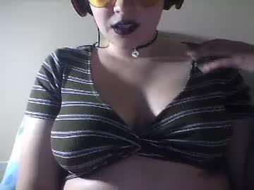 fantasyglittertits chaturbate