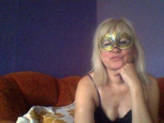 GoldieBlondie bongacams