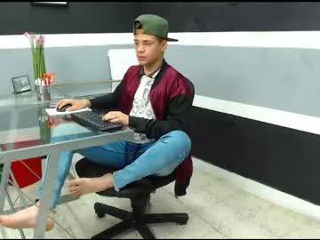 hernanhootxxx chaturbate