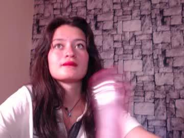 hilarymills18 chaturbate