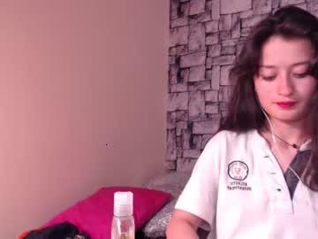 hilarymills18 chaturbate