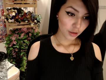 holly_wet chaturbate