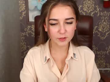 holly_wow chaturbate