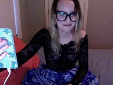 ially_kat chaturbate