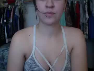 ittybittykitty14 chaturbate