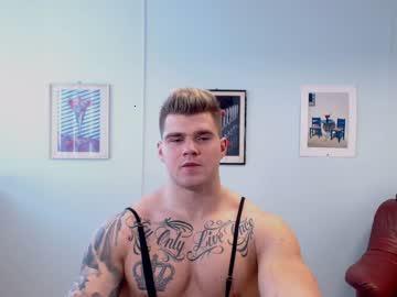 jackyhuge chaturbate