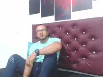 jeremyleal15 chaturbate