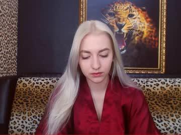 jinnie_white chaturbate