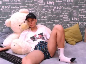 joey_mills chaturbate