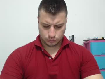 johan_latino1053 chaturbate