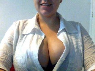 JulieCharming bongacams