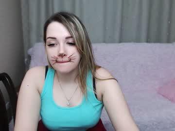 julia_fox chaturbate