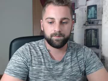 julio_fox chaturbate