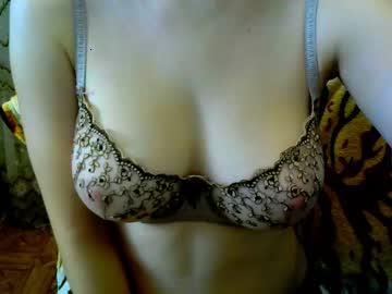 karameliasky chaturbate