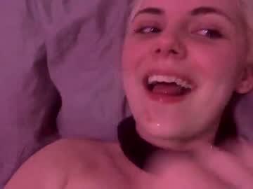 kelly2kuffs chaturbate