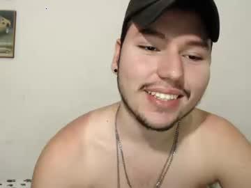 kevinsantiag0 chaturbate