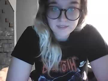 kezzigarms chaturbate