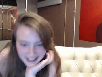 kira_2000 chaturbate