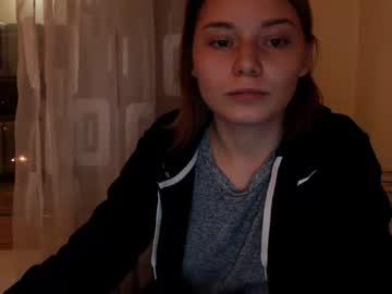 kira_giddy chaturbate