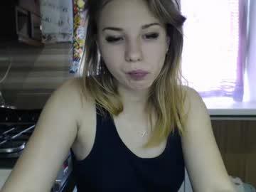 kira_luxury chaturbate