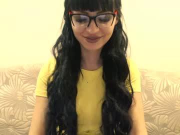 kiraa_queen_ chaturbate