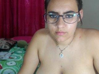 Kitty-16 bongacams