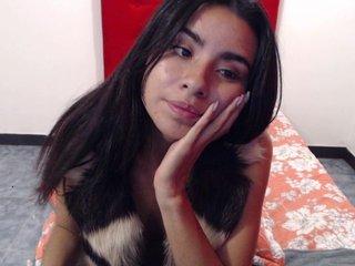 KyliePetite bongacams