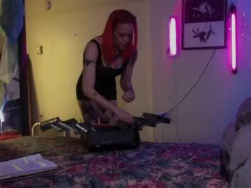 ladyred612 chaturbate