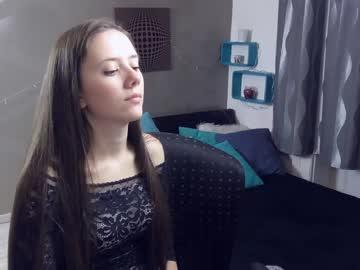 laurenlarouxx chaturbate