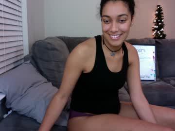 laylaloveoxo chaturbate