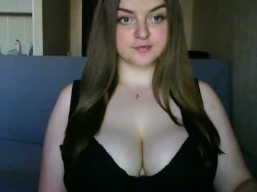 lia2713 chaturbate