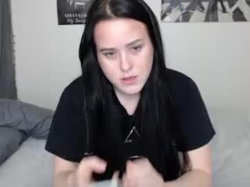 lillyjameson98 chaturbate