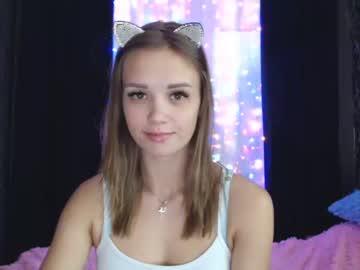 little_miss_caitlin chaturbate