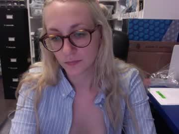 littlemisskitty91 chaturbate