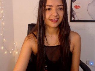 littlevalery bongacams