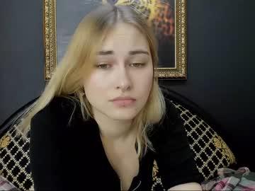 lovelyhemera chaturbate