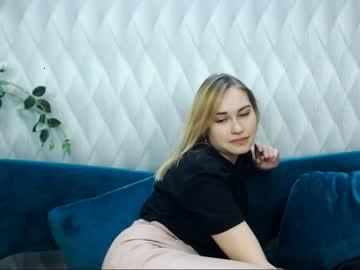 lovelyhemera chaturbate