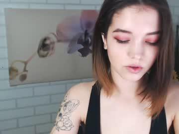 lovelyvickii chaturbate