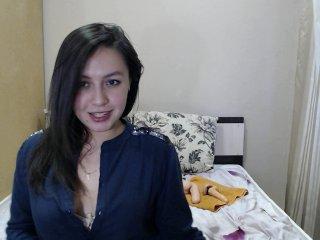 LuckyJulietta bongacams