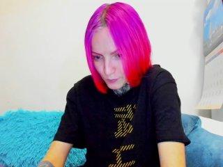 LucyElfen bongacams