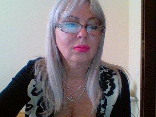 Luiziana111 bongacams